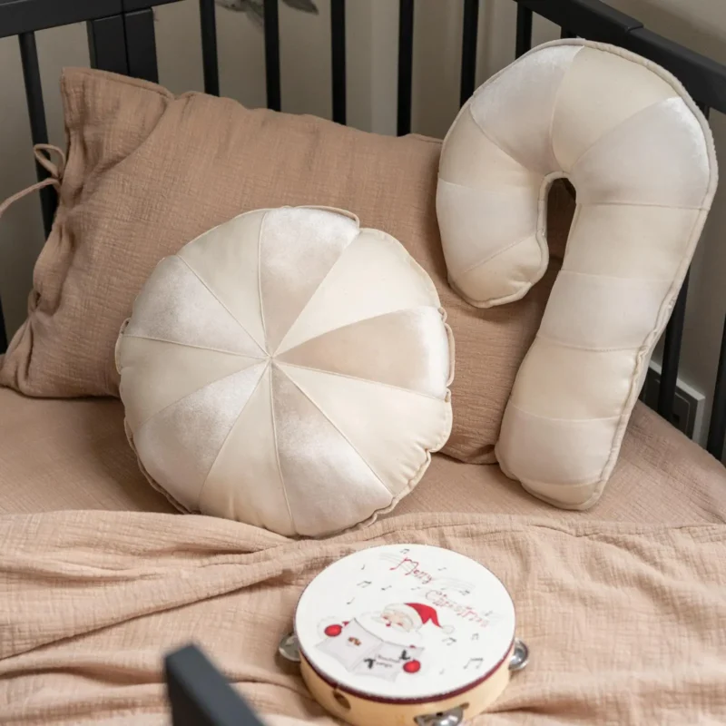 poduszka ozdobna biały lizak polska marka luuv concept prezent