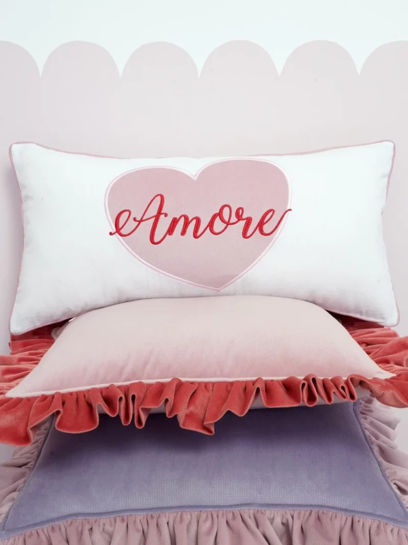 poszewka ozdobna haftowane serce amore na poduszkę polska marka luuv concept